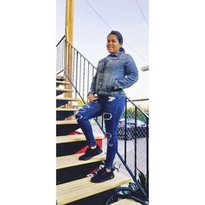 Meet your Posher, Evelyn